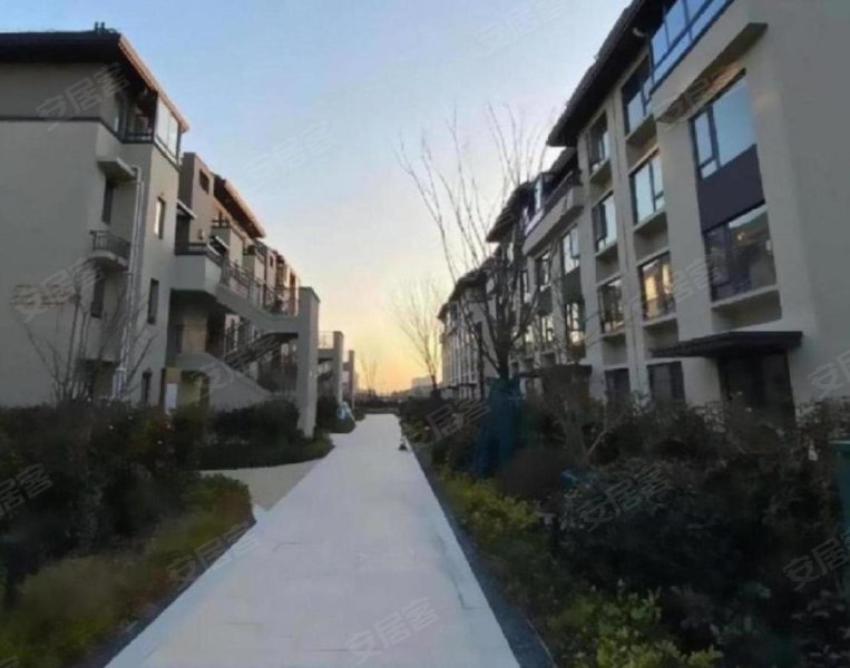 万科金域澜湾鹭语墅 