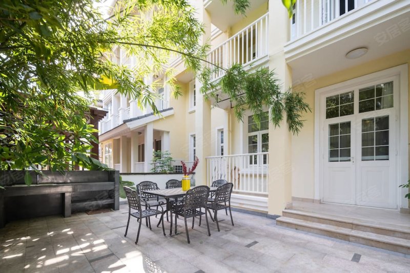 急售临海维港湾花园独栋别墅业主底价70万急售包税精装拎包住