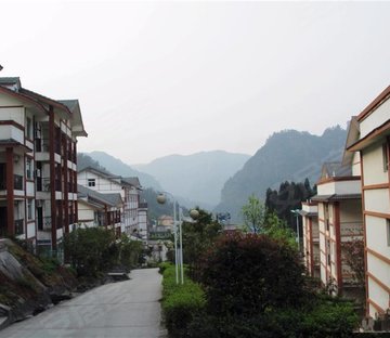 四面山水洛维