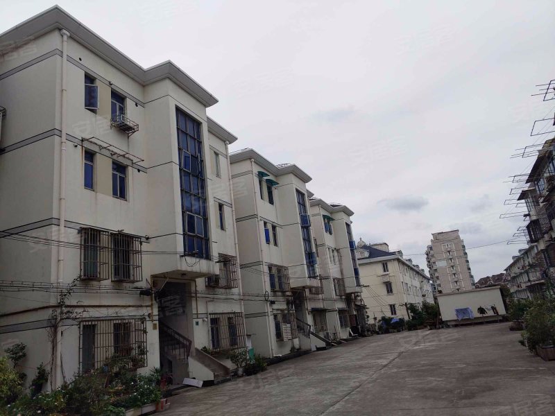 东方路3721弄小区 