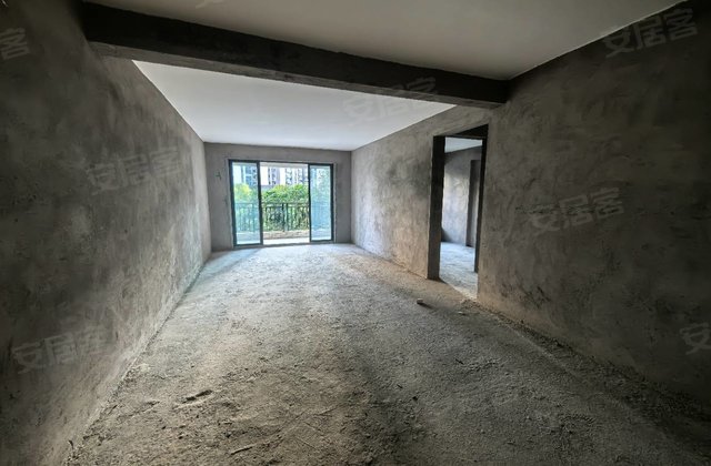 芹洋观邸3室2厅126㎡66.8万二手房图片