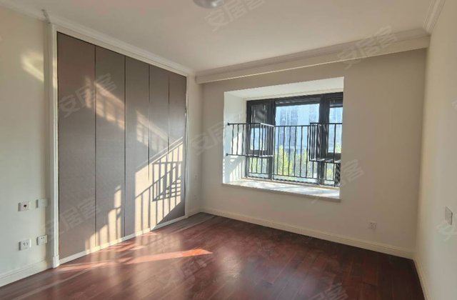 红星天铂4室2厅117.49㎡125万二手房图片