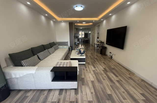 观湖国际2室1厅117㎡72.8万二手房图片