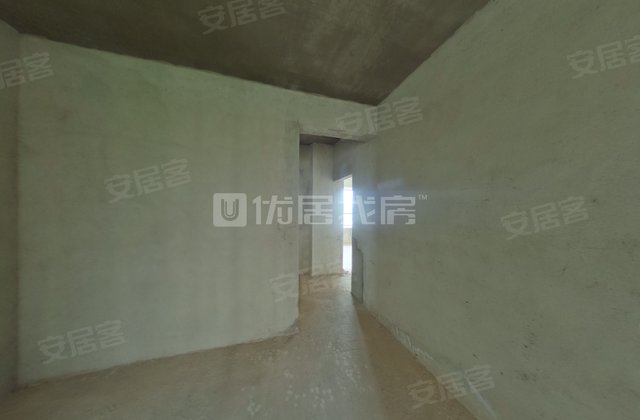 广恒中央城4室2厅133.45㎡55.3万二手房图片