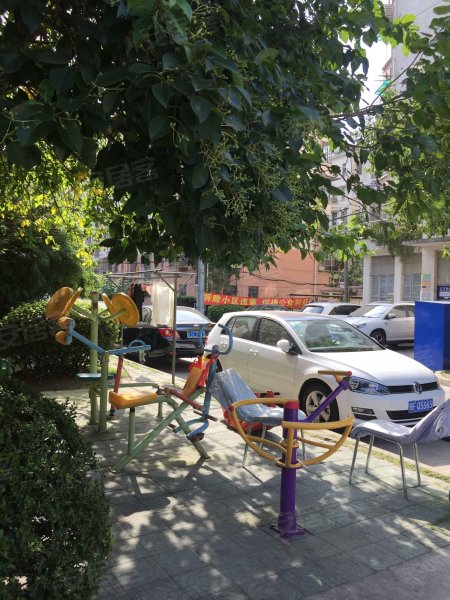 华丰路51弄小区 