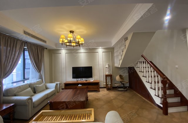 岳麓欧城4室2厅200㎡75.8万二手房图片