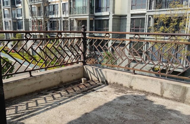 楚雄院子5室3厅168㎡180万二手房图片