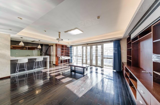 阳光上东2室1厅2卫120.18㎡南868万