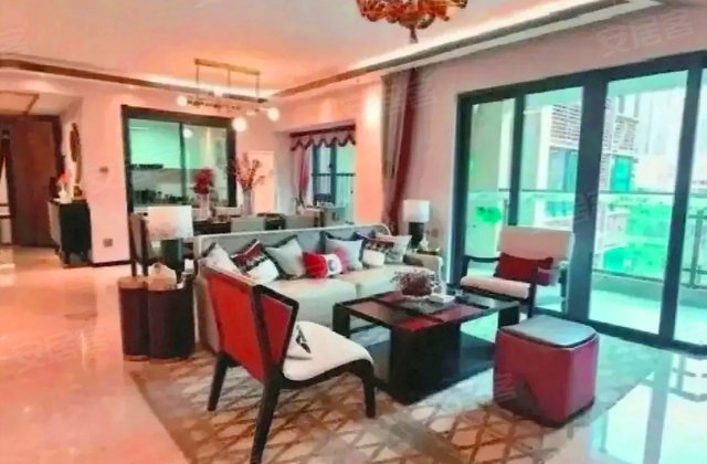 碧桂园翡翠山4室2厅127.26㎡80万二手房图片