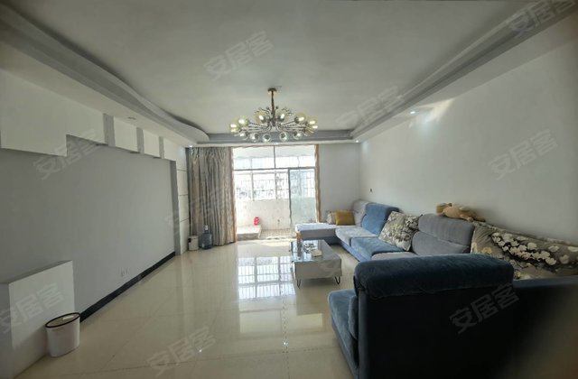 恒丰东苑4室2厅147㎡49.9万二手房图片