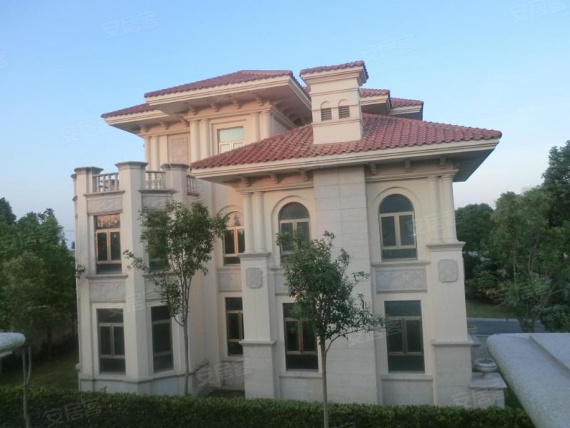 万科翡翠别墅(四期) 