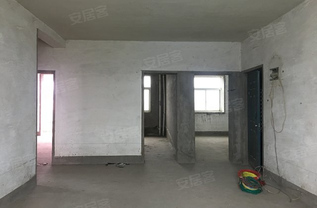 鑫鑫花园3室2厅130㎡33万二手房图片
