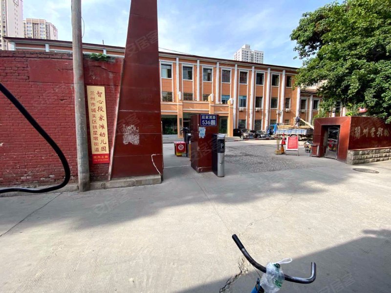 电影制片厂家属院,段家滩路522-534号-兰州电影制片厂家属院二手房