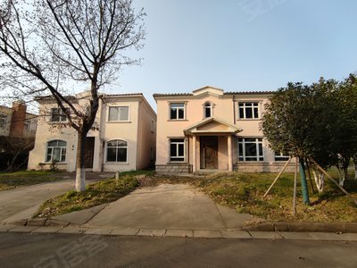 昆山华美达湖滨别墅