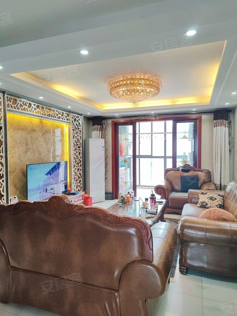 城西花园3室2厅2卫