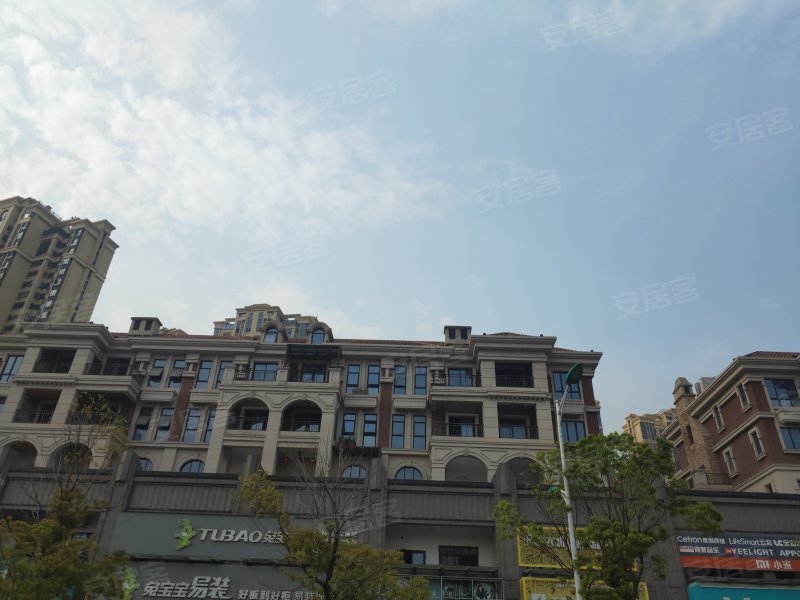 万盛凤凰城(别墅)