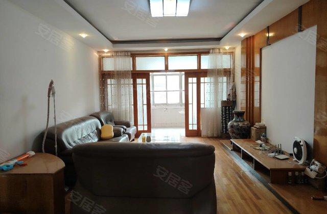 市委大院3室2厅138㎡68万二手房图片