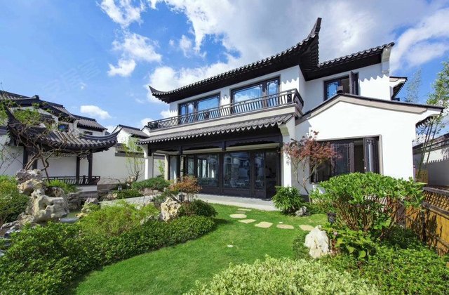 绿城晓荷江南,龙之梦旁,一期精装独栋,拎包入住,欢迎品鉴3室2厅3卫140