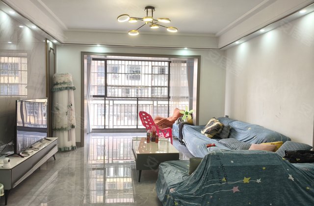 万冠新天地(三期)5室2厅169㎡72.8万二手房图片