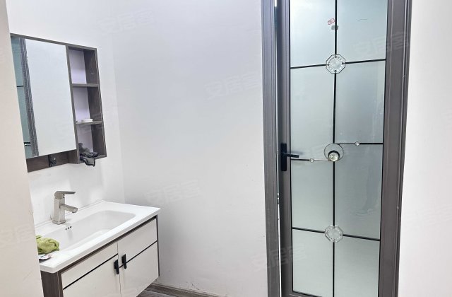 山水嘉园小区4室3厅211㎡108万二手房图片