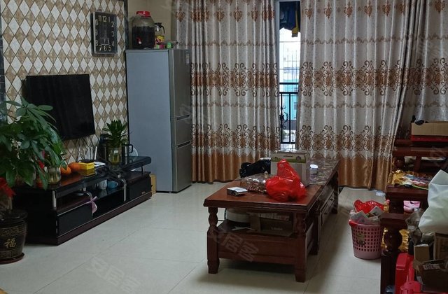 9分怡家地产雷州新城街道新城大道15号永达广场2016年建造高层(共24层