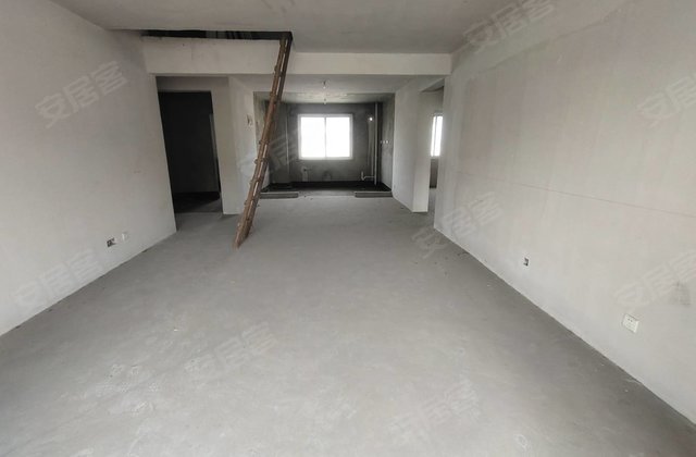 黄梅新村(中区)3室2厅128㎡29万二手房图片
