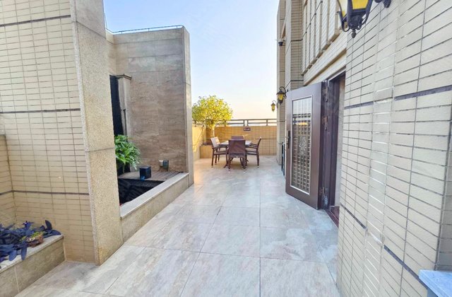 鼎峰源著4室2厅169.6㎡700万二手房图片