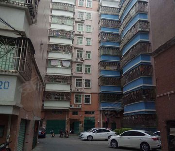 阳明花园加装电梯朝南3房,位置优越(文化广场对面).