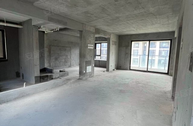 金地天禧3室2厅115㎡135万二手房图片