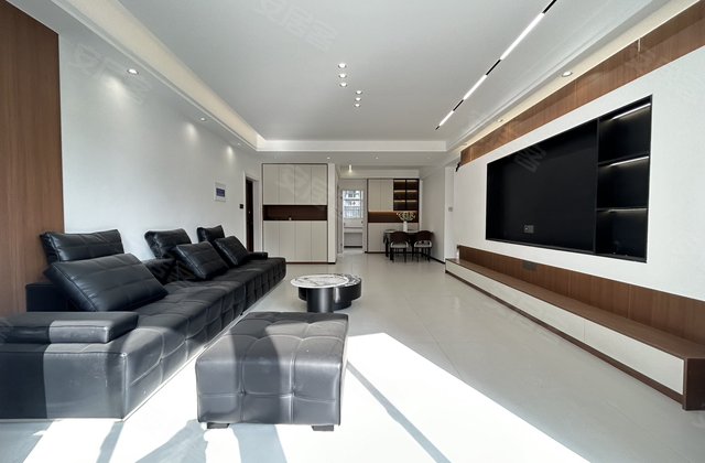 浔阳江畔3室2厅1卫110㎡南北55.5万