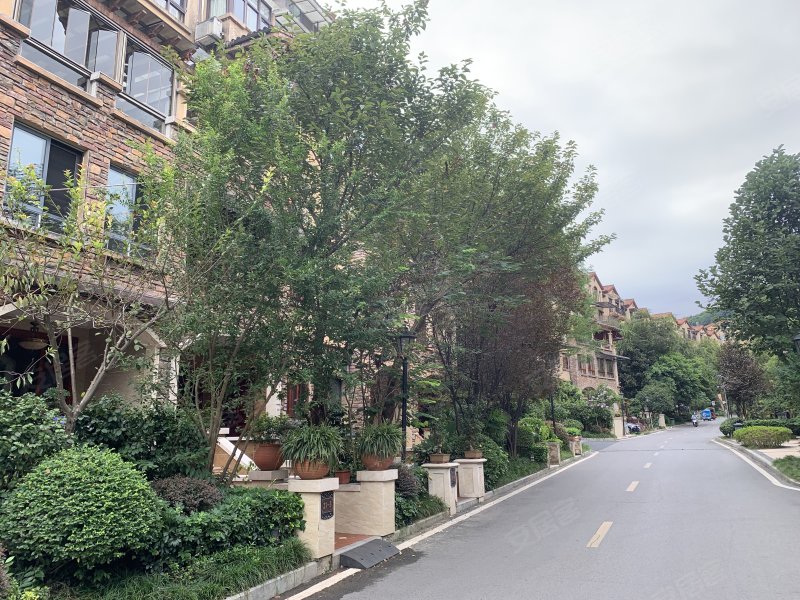 建宇雍山郡(别墅)