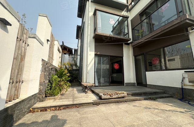 腾冲的小院子栖云间(别墅)3室2厅120㎡150万二手房图片