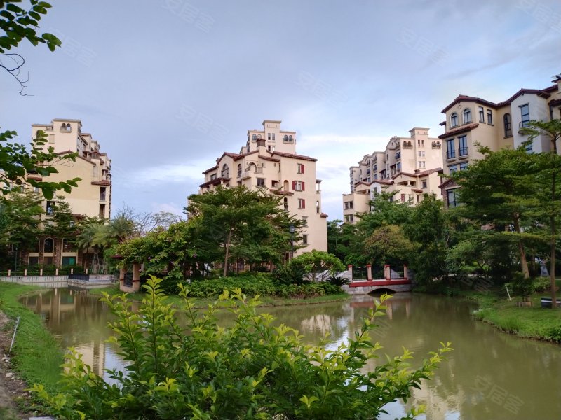 华发蔚蓝堡(别墅)