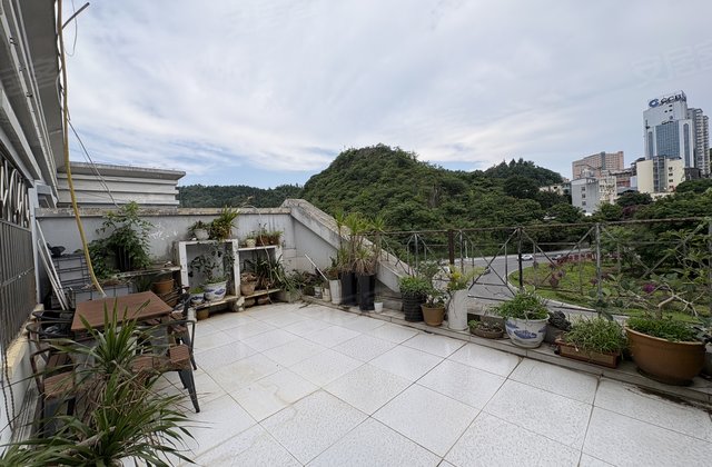 瑞金商住楼2期4室2厅171㎡42.8万二手房图片