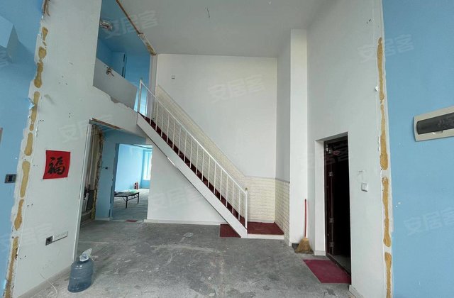 美室层双3室2厅150㎡58万二手房图片