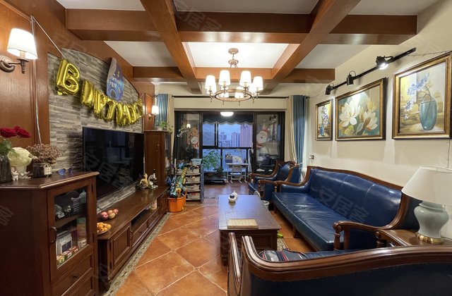 精装修满二年近地铁车位充足人气热搜南延线中德英伦城邦(j区)292万3