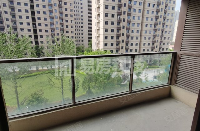 宝龙世家4室2厅119㎡95万二手房图片