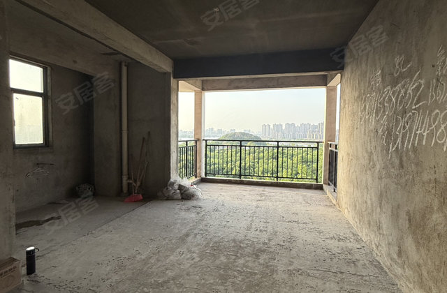 澜都园3室2厅153㎡69万二手房图片