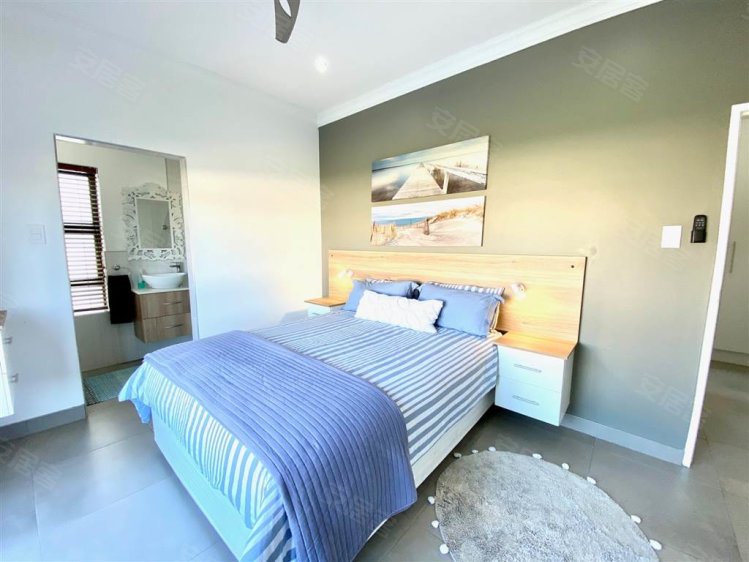 南非约¥236万5 卧室天堂，杰弗里斯湾，南非二手房公寓图片