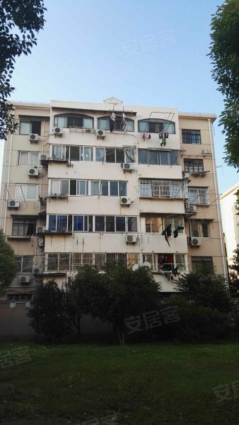 航华四村三街坊 