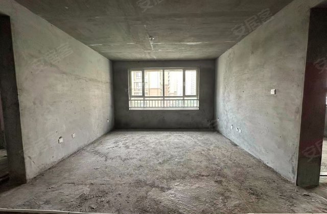 凤临嘉苑3室2厅132㎡54万二手房图片