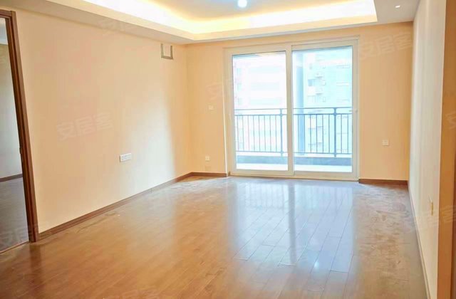 万科东方传奇3室2厅120.99㎡175万二手房图片