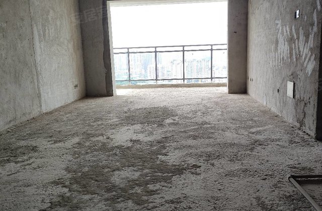 宝庆皇府3室2厅132㎡75.8万二手房图片