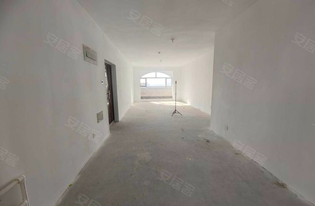 圣菲漫步(三期-C区)3室2厅150.83㎡57万二手房图片