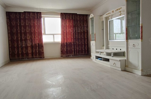 和田地区教育学院家属院3室2厅145㎡35万二手房图片