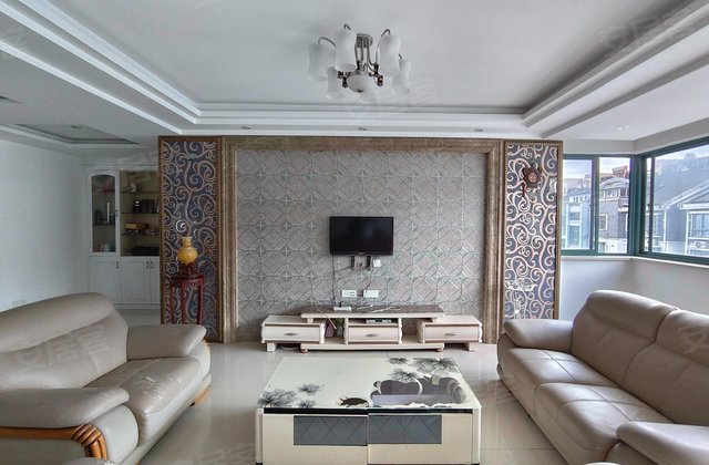 白鹿花苑4室2厅205㎡110万二手房图片