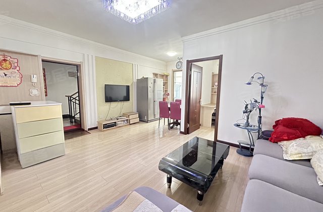 嘉利金山翰林苑2室2厅75㎡27.8万二手房图片