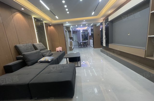 丝路花园二期3室2厅2卫140㎡南北79.8万