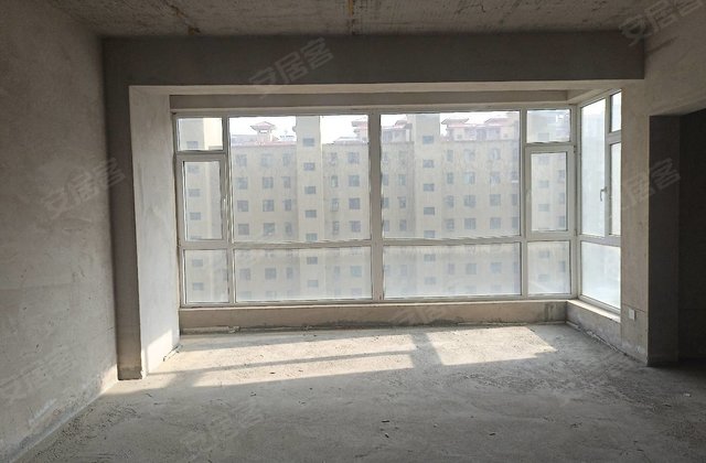 蓝天家园3室2厅131.8㎡87万二手房图片