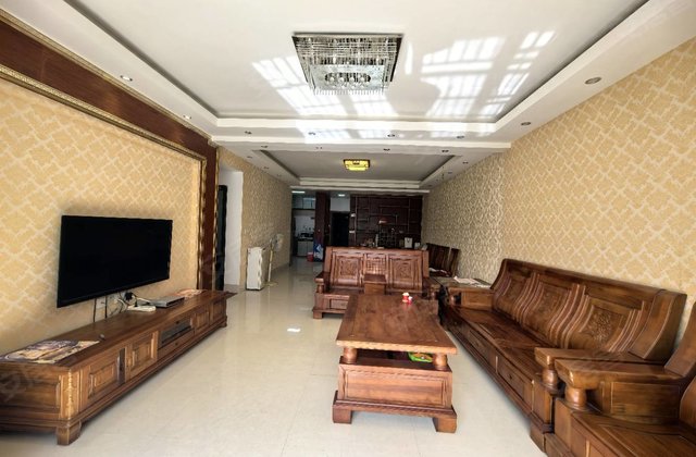 聚宝苑3室2厅143㎡60万二手房图片